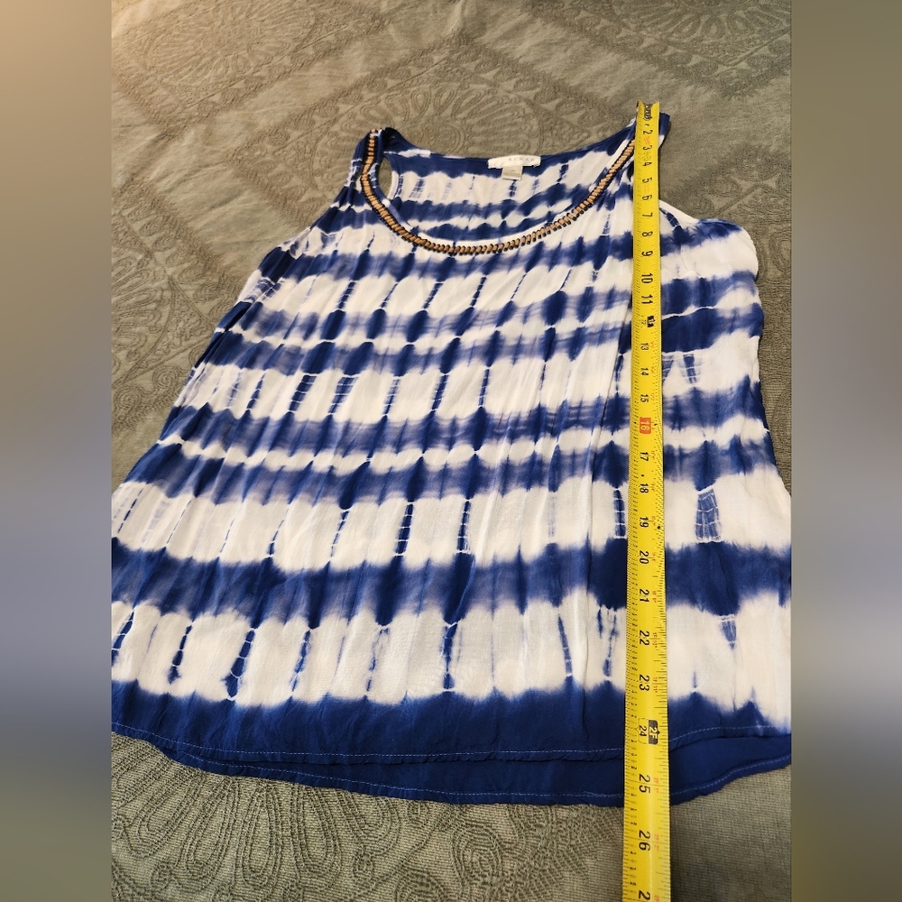 😀  3 For $15 Kenar Navy and White Tie-Dye Tank Top - Picture 8 of 10